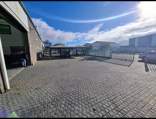 545M² WAREHOUSE TO LET IN BLACKHEATH INDUSTRIAL